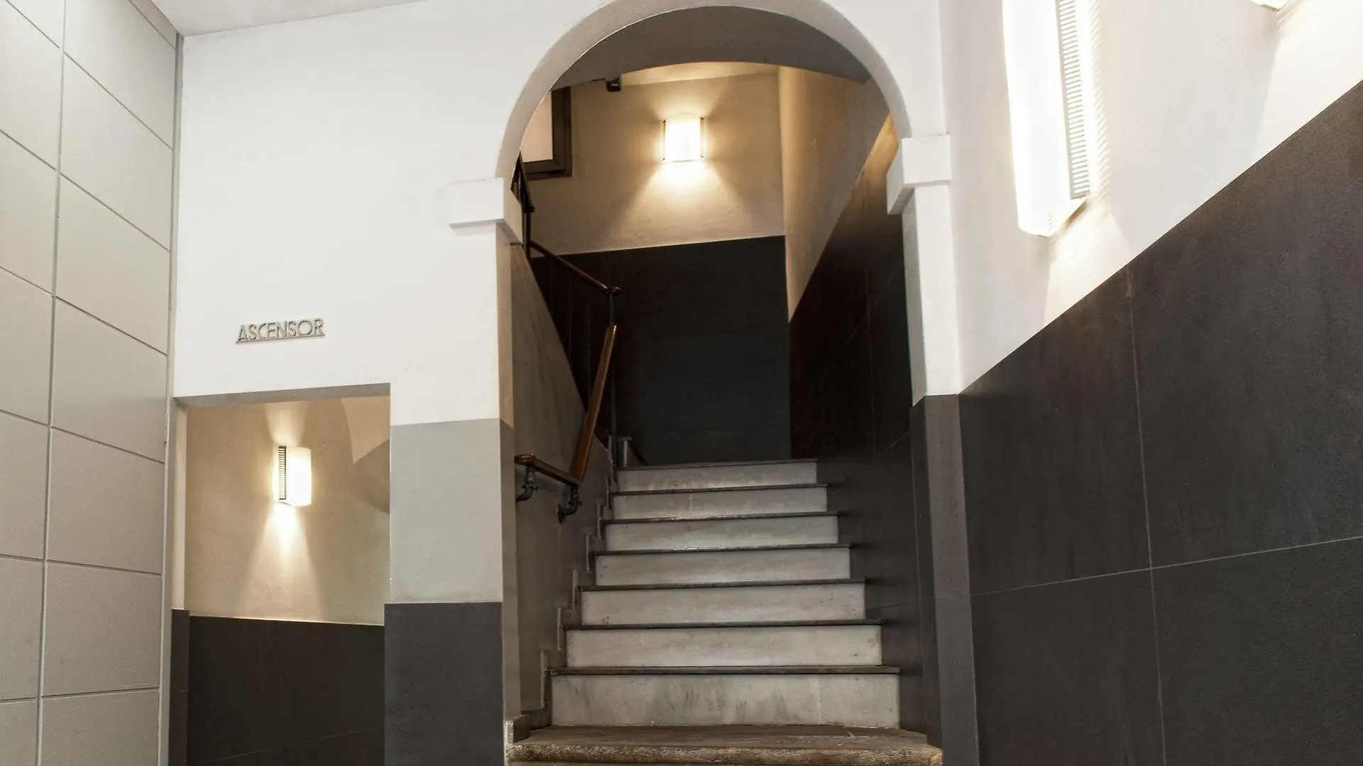 Mh Apartments Liceo Barcelona